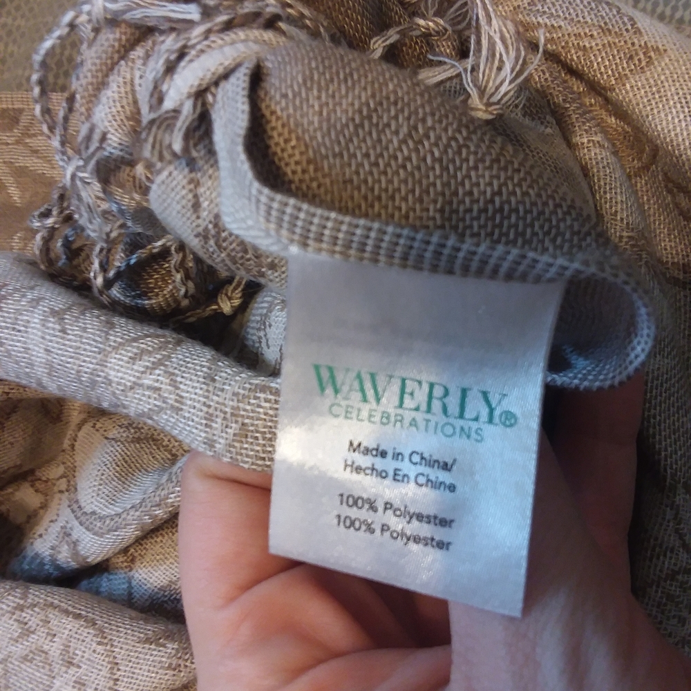 Scarf - Picture 2 of 3